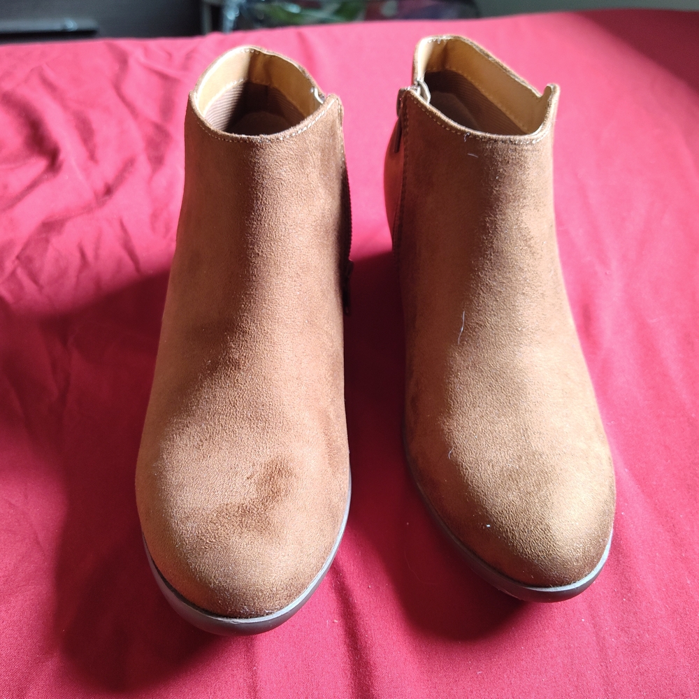 Women's Tan Ankle Boots